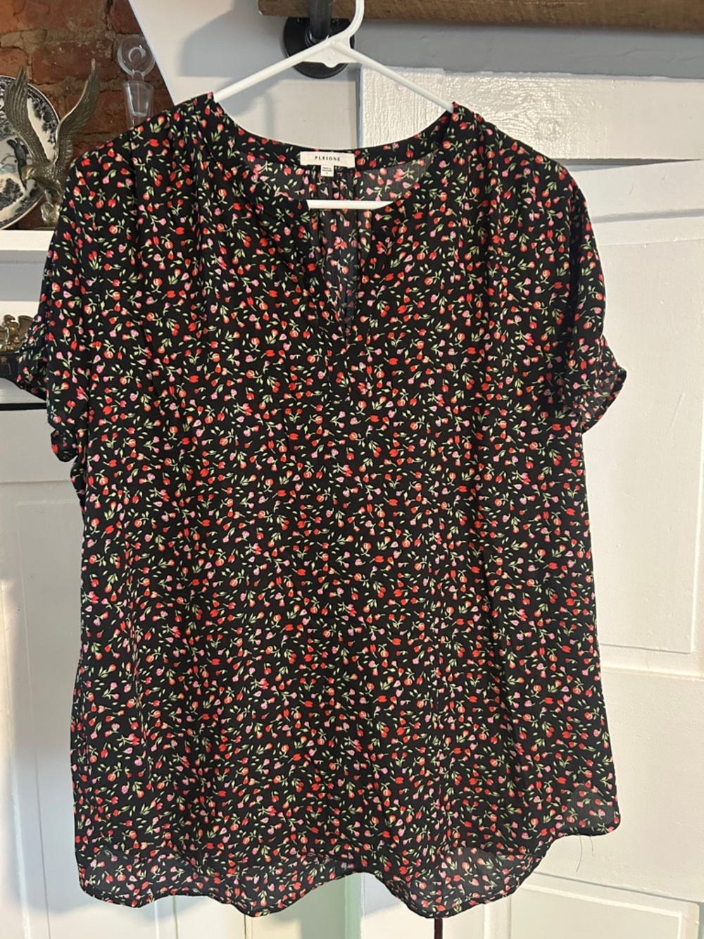 Black Floral Short Sleeve Blouse
